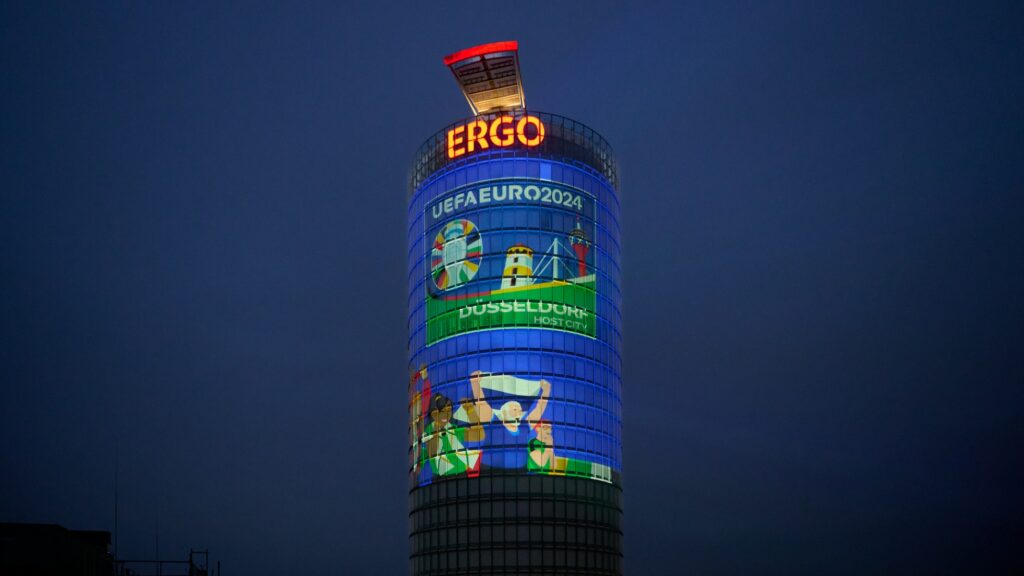 ERGO Gebäude Mapping UEFA EURO 2024 EM Auslosung