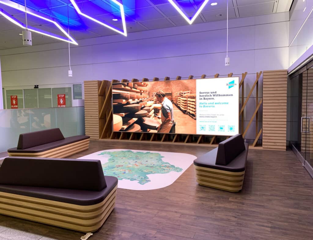 btl next | Bayern Lounge | Kompetenz Systemintegration & Festinstallation von Medientechnik